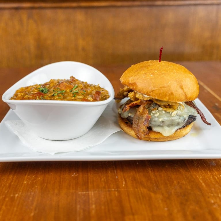 Classic American Eats: Burgers, BBQ, and More